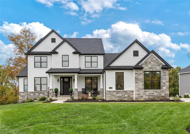 Photo 1 of Sale Pending at 5109 Castle Tower Dr, Saint Charles, MO 63304 | MLS# 24066635 | Listing updated on 2024-12-14