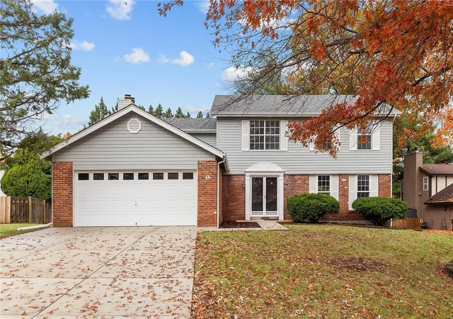 Photo 1 of Single family home for sale at 9 Shadowridge Ct, Saint Peters, MO 63376 | MLS# 24066639 | Listing updated on 2024-11-20