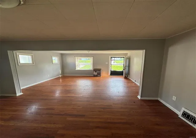 Photo 3 of Sale Pending at 7116 Idlewild Ave, Saint Louis, MO 63136 | MLS# 24066827 | Listing updated on 2024-11-03