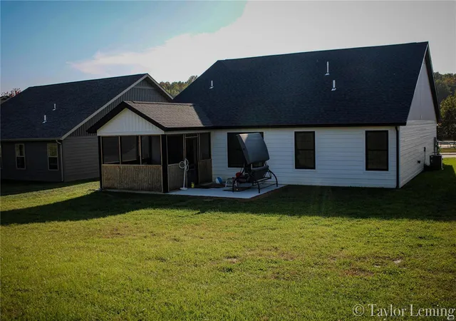 Photo 2 of Single family home for sale at 668 Silverado Trail, Cape Girardeau, MO 63701 | MLS# 24067025 | Listing updated on 2024-12-16