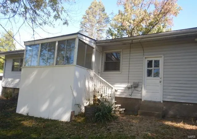 Photo 2 of Single family home for sale at 9225 Clarion Dr, Saint Louis, MO 63136 | MLS# 24067075 | Listing updated on 2024-12-10