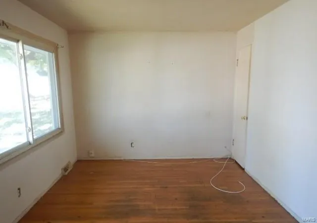 Photo 3 of Single family home for sale at 9225 Clarion Dr, Saint Louis, MO 63136 | MLS# 24067075 | Listing updated on 2024-12-10