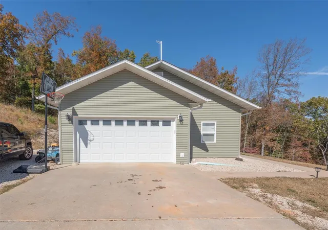 Photo 1 of Single family home for sale at 45 Justin Ave, Van Buren, MO 63965 | MLS# 24067080 | Listing updated on 2024-11-19