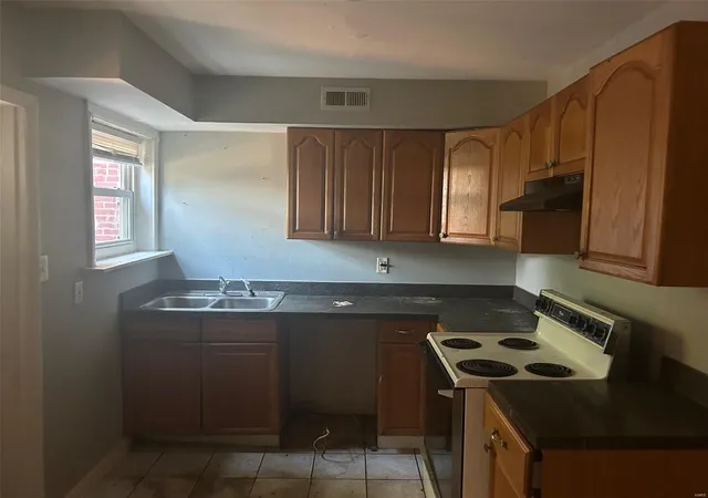 Photo 2 of Single family home for sale at 7818 Minnesota Ave, Saint Louis, MO 63111 | MLS# 24067139 | Listing updated on 2024-10-24