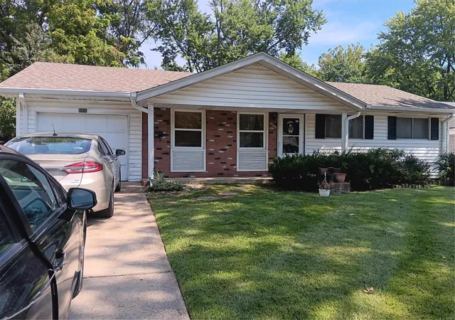 1st image of 1860 Clover Ln, Florissant, MO 63031 | MLS# 24067288