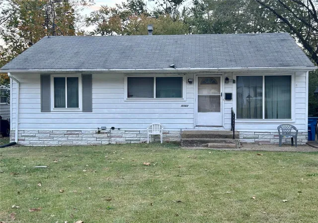 Photo 1 of Sale Pending at 10362 Renfrew Dr, Saint Louis, MO 63137 | MLS# 24067291 | Listing updated on 2024-11-23