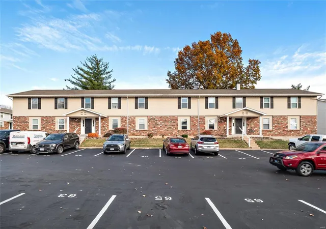 Photo 1 of Condo for sale at 754 Delray Dr #F, Saint Peters, MO 63376 | MLS# 24067300 | Listing updated on 2024-12-09
