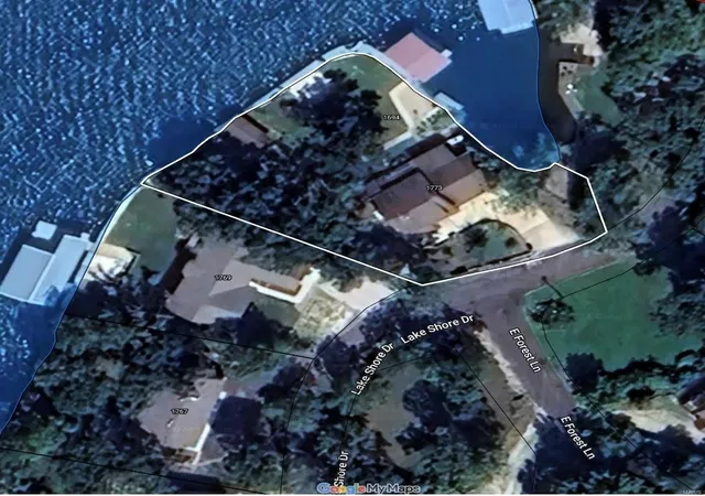 Photo 1 of Sale Pending at 1773 Lake Shore Dr, Owensville, MO 65066 | MLS# 24067345 | Listing updated on 2024-11-04