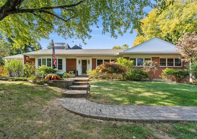 Photo 1 of Sale Pending at 14 Scarsdale Ln, Saint Louis, MO 63117 | MLS# 24067356 | Listing updated on 2024-10-30