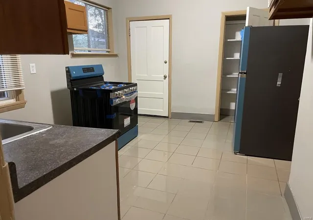 Photo 4 of Single family home for sale at 3316 Oxford Ave, Saint Louis, MO 63143 | MLS# 24067441 | Listing updated on 2024-10-28