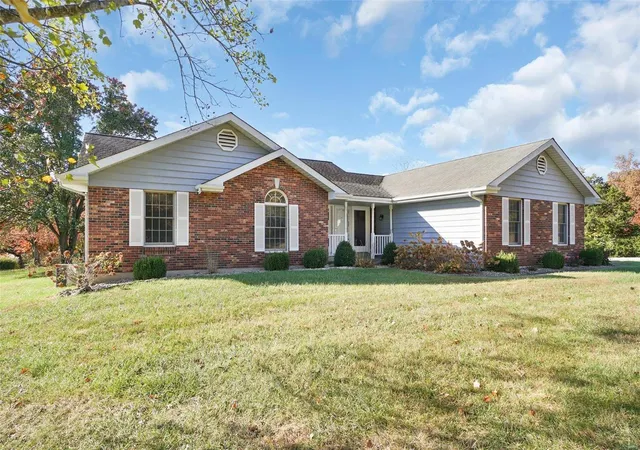 Photo 1 of Single family home for sale at 52 W Hwy U, Troy, MO 63379 | MLS# 24067477 | Listing updated on 2024-12-09