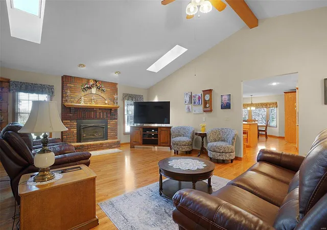 Photo 4 of Single family home for sale at 52 W Hwy U, Troy, MO 63379 | MLS# 24067477 | Listing updated on 2024-12-09