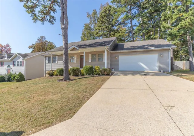 2nd image of 3079 Elaine Ave, Poplar Bluff, MO 63901 | MLS# 24067576