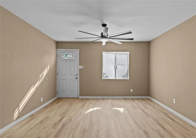 Photo 4 of Single family home for sale at 23 Kinder St, East Saint Louis, IL 62206 | MLS# 24067601 | Listing updated on 2024-12-06