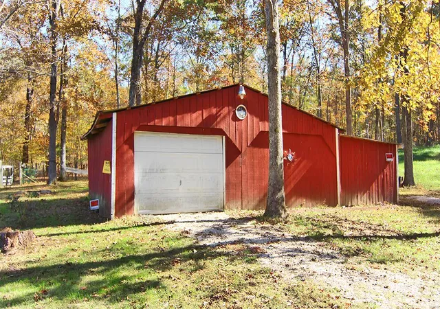 Photo 2 of Single family home for sale at 8542 Festus Ln, Glenallen, MO 63751 | MLS# 24067609 | Listing updated on 2024-10-26