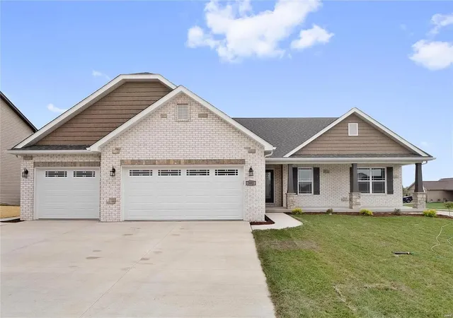 1st image of 700 Creekside Ct, O'fallon, IL 62269 | MLS# 24067711