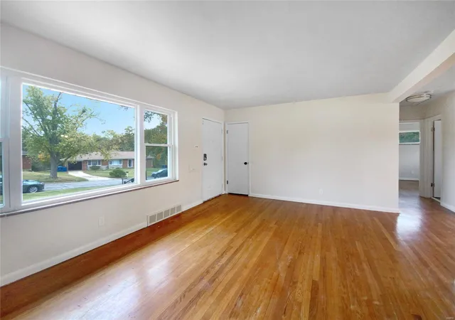 Photo 2 of Single family home for sale at 10021 Shea Dr, Saint Louis, MO 63123 | MLS# 24067770 | Listing updated on 2024-11-21