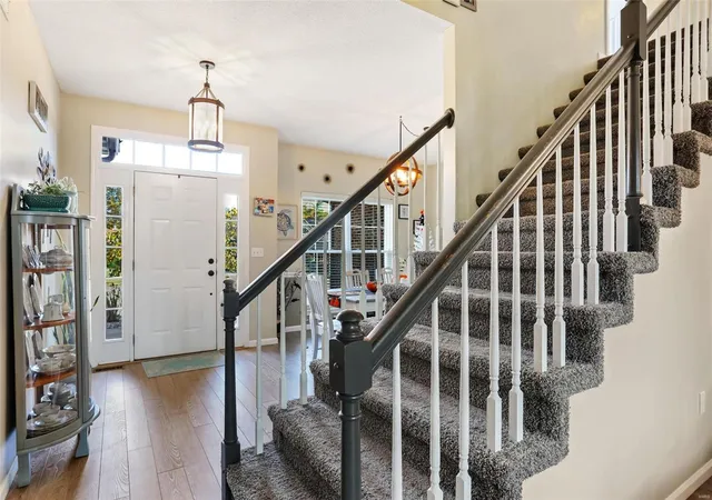 Photo 3 of Single family home for sale at 5 Yorkshire Ct, Edwardsville, IL 62025 | MLS# 24067808 | Listing updated on 2024-11-05