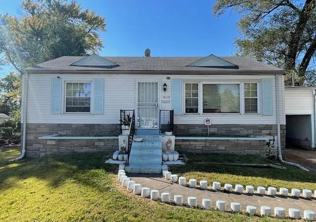 Photo 1 of Sale Pending at 6113 Avila Dr, Saint Louis, MO 63134 | MLS# 24067869 | Listing updated on 2024-12-16