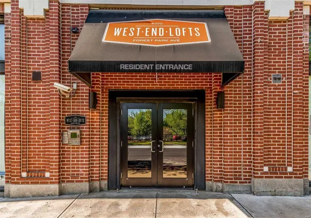 Photo 2 of Condo for sale at 4100 Forest Park Ave #122, Saint Louis, MO 63108 | MLS# 24067877 | Listing updated on 2024-11-27