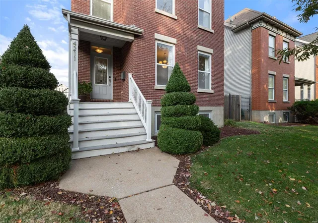 Photo 2 of Single family home for sale at 4211 Mcpherson Ave, Saint Louis, MO 63108 | MLS# 24067950 | Listing updated on 2024-11-18