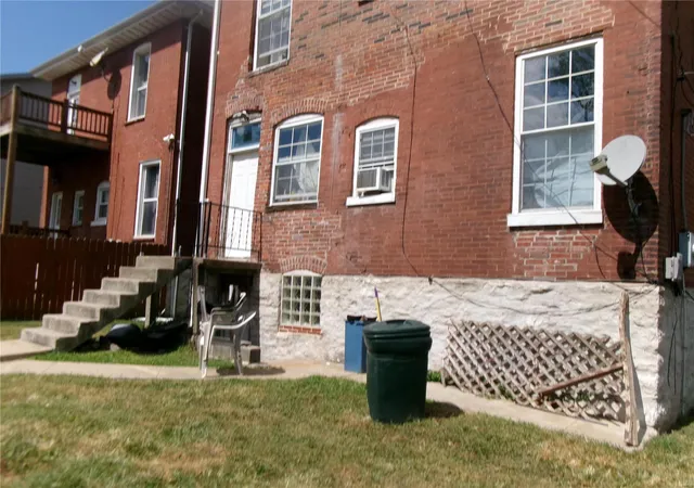 Photo 3 of Single family home for sale at 5714 Maple Ave, Saint Louis, MO 63112 | MLS# 24067967 | Listing updated on 2025-03-15