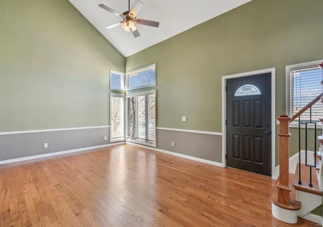 Photo 2 of Sale Pending at 736 Woodbriar Ln, Saint Charles, MO 63303 | MLS# 24067968 | Listing updated on 2025-03-11