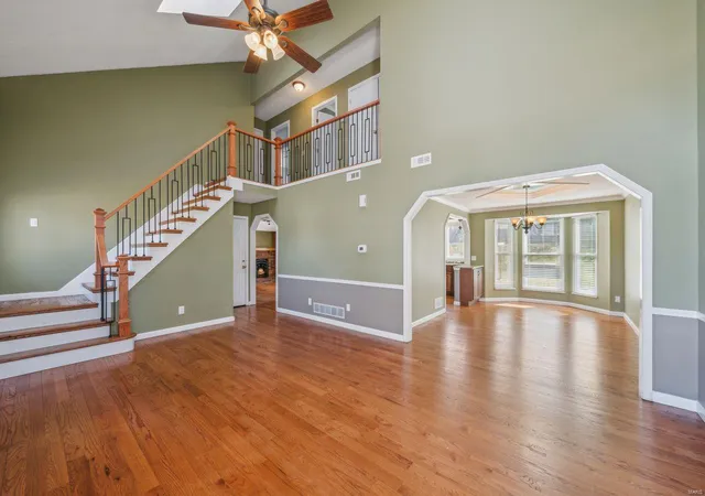 Photo 3 of Sale Pending at 736 Woodbriar Ln, Saint Charles, MO 63303 | MLS# 24067968 | Listing updated on 2025-03-11