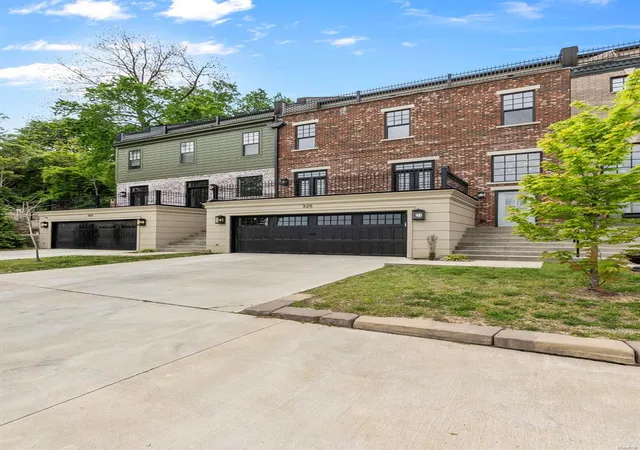 Photo 3 of Townhouse for sale at 325 Main St N, Cape Girardeau, MO 63701 | MLS# 24067981 | Listing updated on 2025-03-18