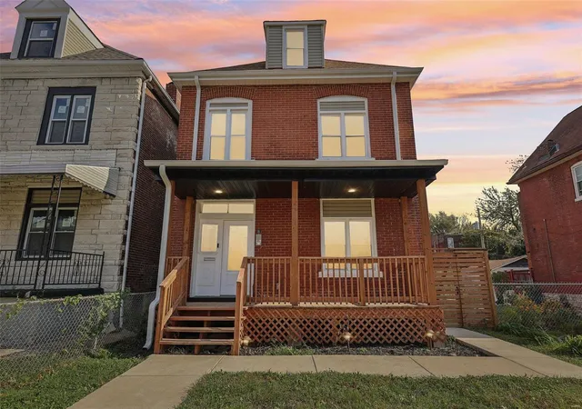 Photo 1 of Sale Pending at 1226 Temple Pl, Saint Louis, MO 63112 | MLS# 24068052 | Listing updated on 2024-11-20