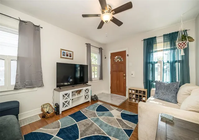 Photo 3 of Sale Pending at 8917 Shawnee Ln, Saint Louis, MO 63114 | MLS# 24068064 | Listing updated on 2024-11-22