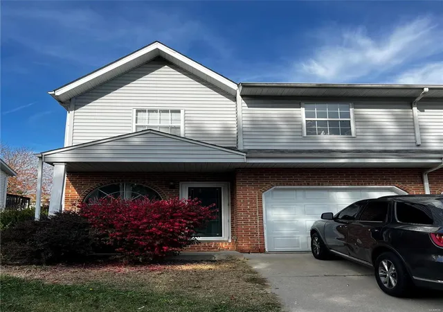 Photo 1 of Townhouse for sale at 49 Clinton Hill Dr, Swansea, IL 62226 | MLS# 24068158 | Listing updated on 2024-11-04