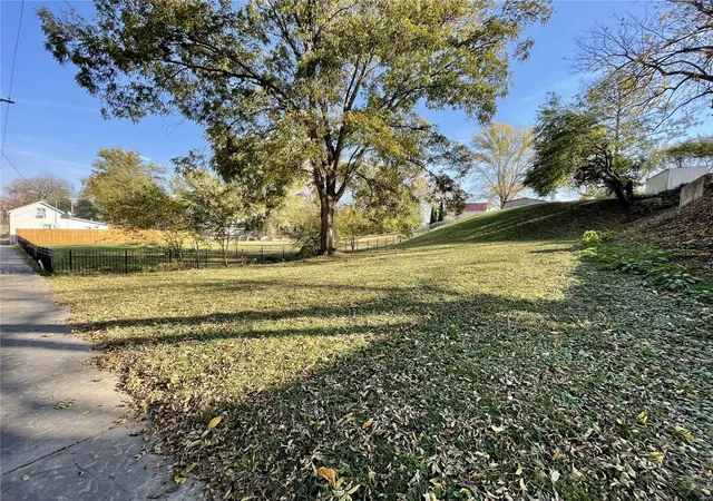 Photo 1 of Land for sale at 0 Washington St, Sainte Genevieve, MO 63670 | MLS# 24068276 | Listing updated on 2024-10-31