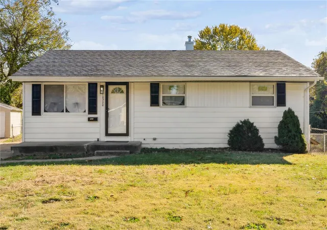 Photo 2 of Sale Pending at 10320 Durness Dr, Saint Louis, MO 63137 | MLS# 24068297 | Listing updated on 2025-03-05