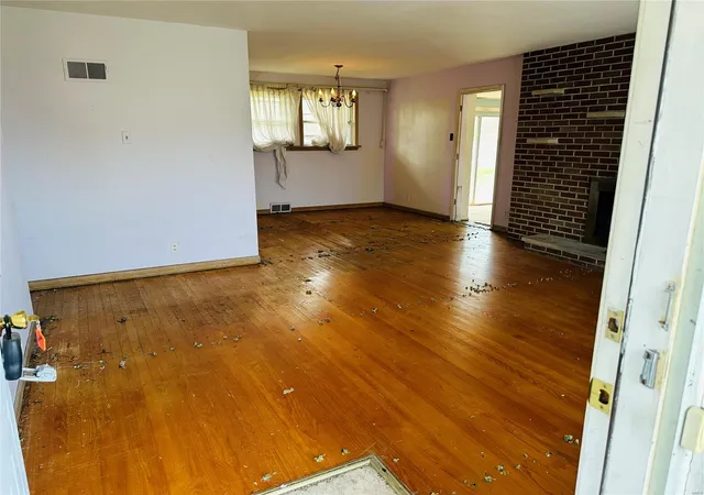Photo 3 of Single family home for sale at 8751 Townhill Dr, Saint Louis, MO 63126 | MLS# 24068436 | Listing updated on 2025-04-01