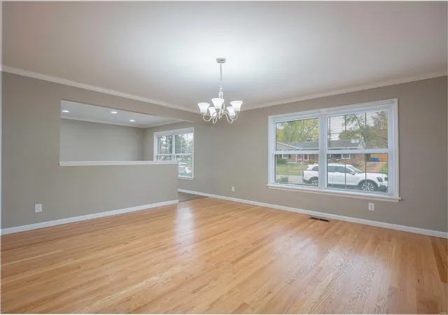 Photo 4 of Single family home for sale at 5159 Towne Centre Dr, Saint Louis, MO 63128 | MLS# 24068521 | Listing updated on 2024-11-18