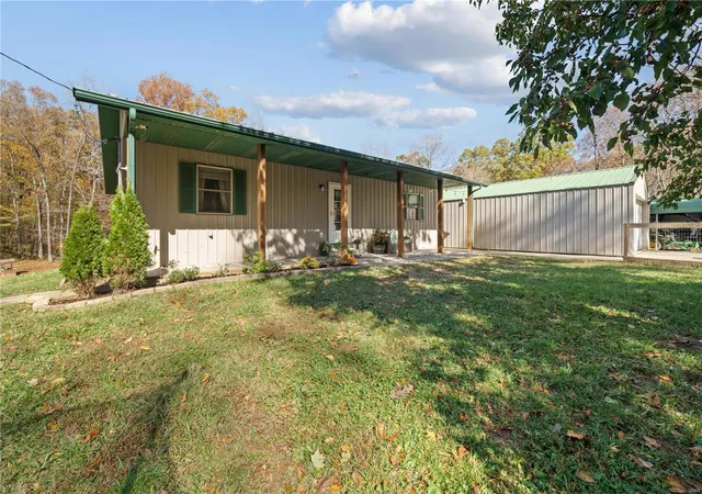 Photo 3 of Single family home for sale at 4418 County Road 634, Cape Girardeau, MO 63701 | MLS# 24068594 | Listing updated on 2024-11-21
