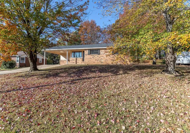 1st image of 2637 Forest View St, Poplar Bluff, MO 63901 | MLS# 24068604