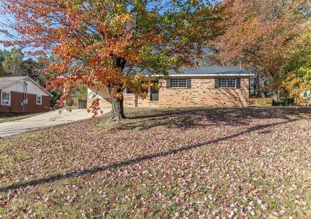 2nd image of 2637 Forest View St, Poplar Bluff, MO 63901 | MLS# 24068604