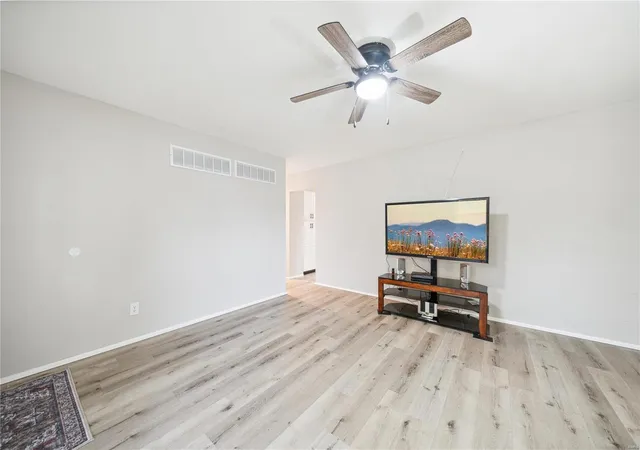 Photo 4 of Single family home for sale at 290 Patterson Lane, Florissant, MO 63031 | MLS# 24068688 | Listing updated on 2024-11-26
