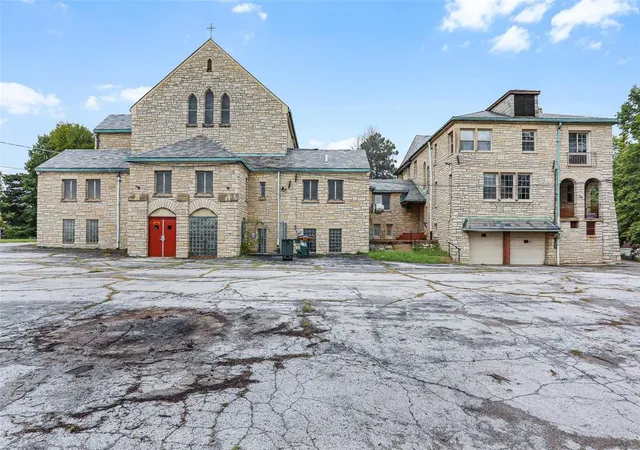 Photo 4 of Multi family home for sale at 6300 Minnesota Ave, Saint Louis, MO 63111 | MLS# 24068710 | Listing updated on 2024-11-30