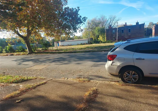 Photo 2 of Land for sale at 2900 Kossuth Ave, Saint Louis, MO 63107 | MLS# 24068728 | Listing updated on 2025-02-28