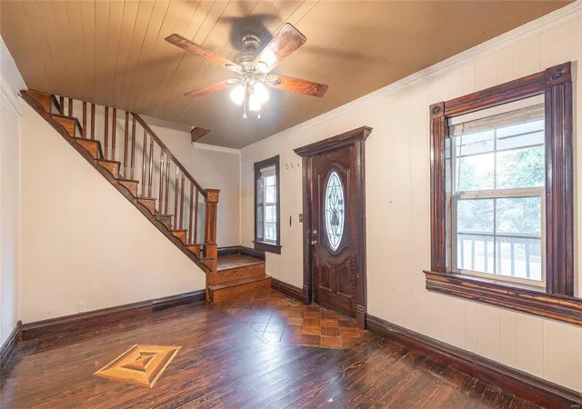 Photo 3 of Single family home for sale at 707 E Pear Ave, Owensville, MO 65066 | MLS# 24068769 | Listing updated on 2024-12-12