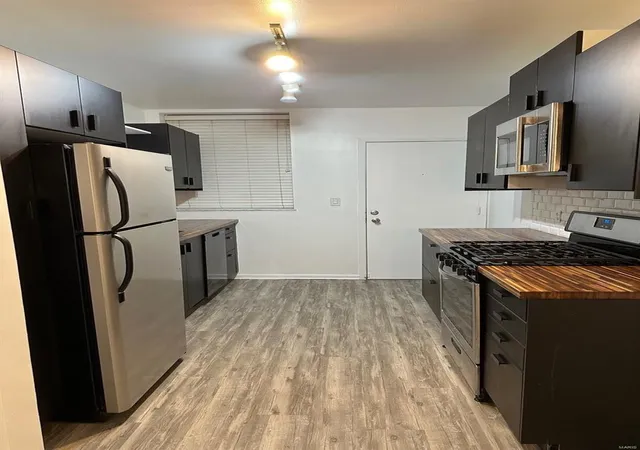 Photo 2 of Condo for sale at 4508 Mcpherson Ave #1E, Saint Louis, MO 63108 | MLS# 24068850 | Listing updated on 2025-03-17