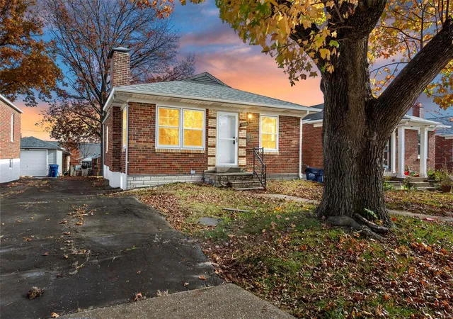 Photo 1 of Single family home for sale at 5010 Glennon Dr, Saint Louis, MO 63119 | MLS# 24068899 | Listing updated on 2024-12-10