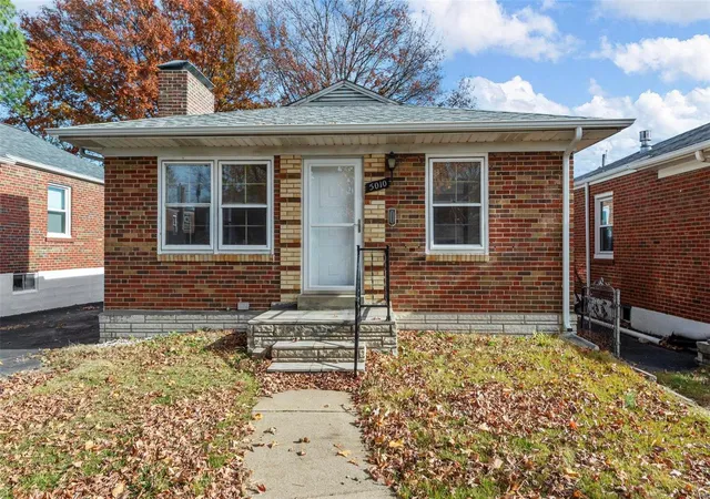 Photo 3 of Single family home for sale at 5010 Glennon Dr, Saint Louis, MO 63119 | MLS# 24068899 | Listing updated on 2024-12-10