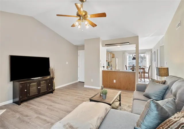 Photo 4 of Condo for sale at 130 Country Tr Ct, Saint Peters, MO 63304 | MLS# 24069088 | Listing updated on 2025-03-17