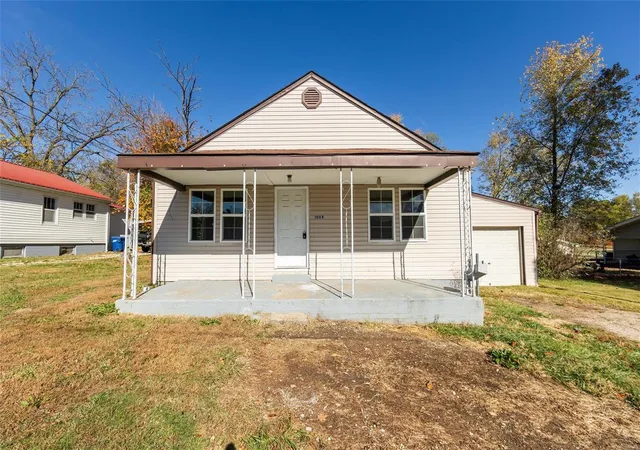 Photo 1 of Sale Pending at 1008 E Hawkins St, Salem, MO 65560 | MLS# 24069184 | Listing updated on 2024-11-06
