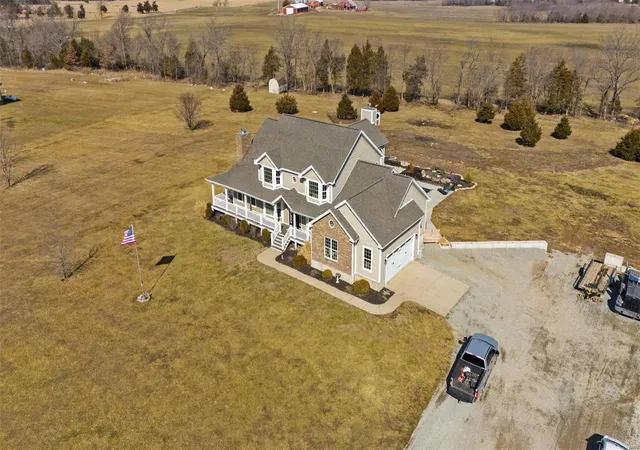 Photo 2 of Single family home for sale at 3217 Ml Farm Rd, Farmington, MO 63640 | MLS# 24069258 | Listing updated on 2025-02-27