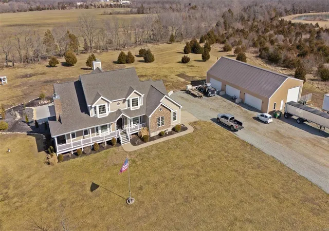 Photo 4 of Single family home for sale at 3217 Ml Farm Rd, Farmington, MO 63640 | MLS# 24069258 | Listing updated on 2025-02-27